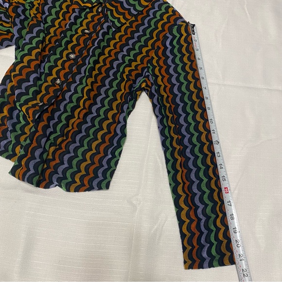 Vintage Style Womens Wave Patterned Button Up Novelty Buttons - Picture 8 of 8